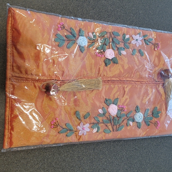Tissue Box Cover - Picture 5 of 5